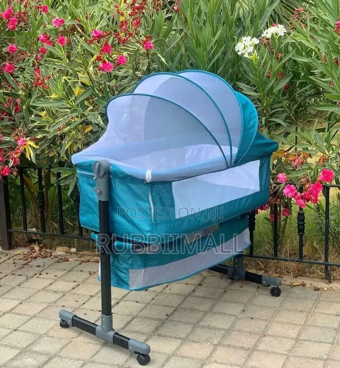 Bed Side Baby Crib / Cot