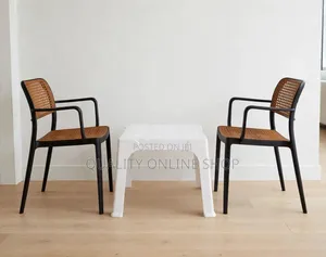 Patio Outdoor/Indoor Plastic Table and Chairs Plastic Table and Chairs