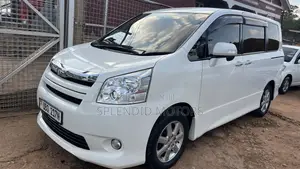 Toyota Noah 2010 White