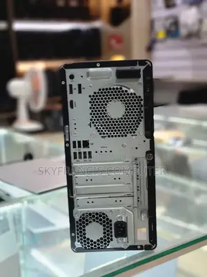 Desktop Computer HP Elite Mini 600 G9 16GB Intel Core i5 SSD 512GB