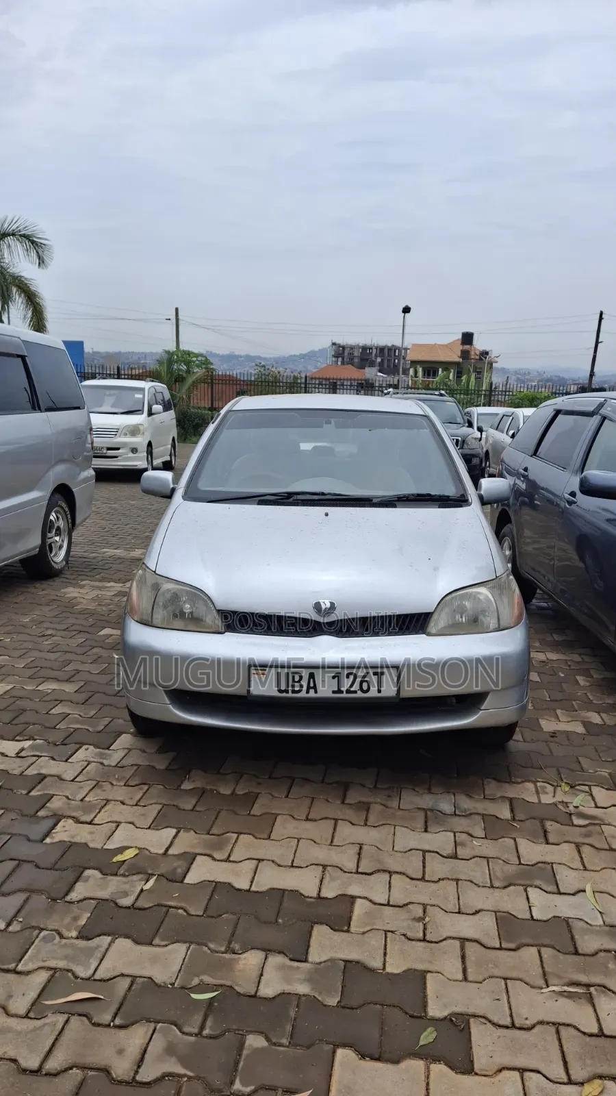Toyota Platz 2002 Silver