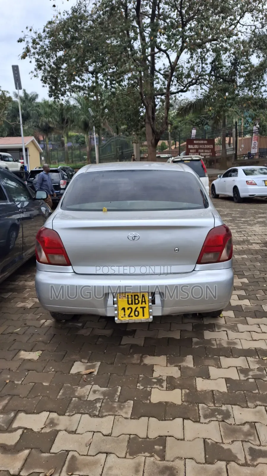 Toyota Platz 2002 Silver