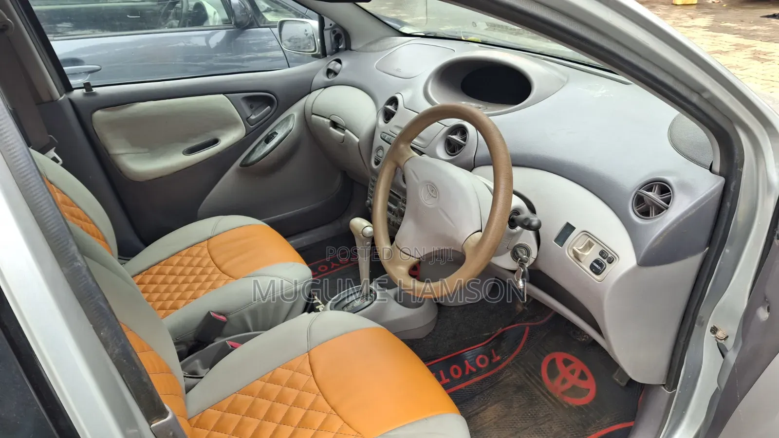 Toyota Platz 2002 Silver