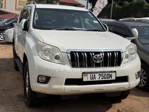 Toyota Land Cruiser Prado 2010 White
