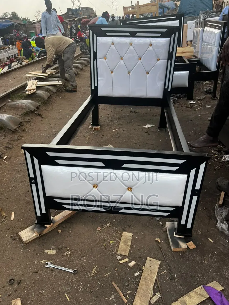 3*6 Leather Bed