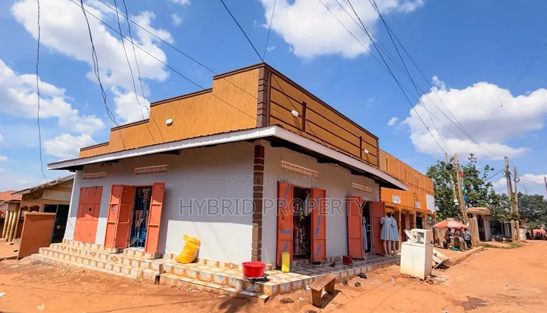 Beautiful Brilliant Shops for Sale in Nansana Along Hoima Road.