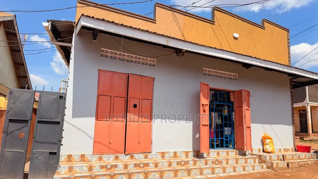 Beautiful Brilliant Shops for Sale in Nansana Along Hoima Road.
