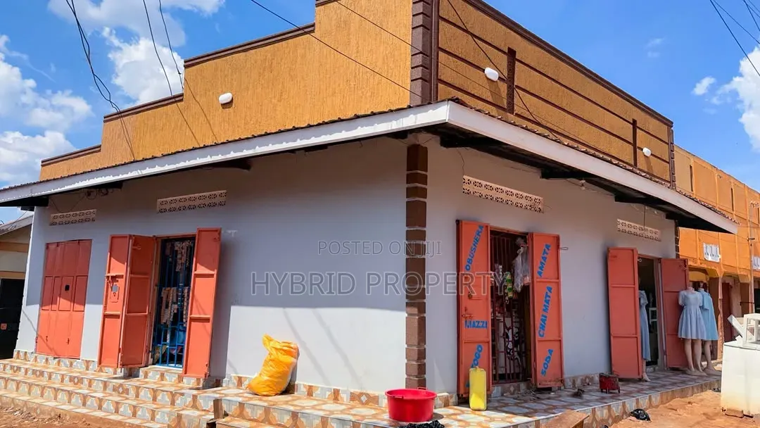 Beautiful Brilliant Shops for Sale in Nansana Along Hoima Road.