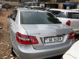 Mercedes-Benz E250 2011 Silver