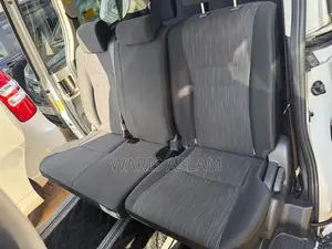 Toyota Noah 2013 White