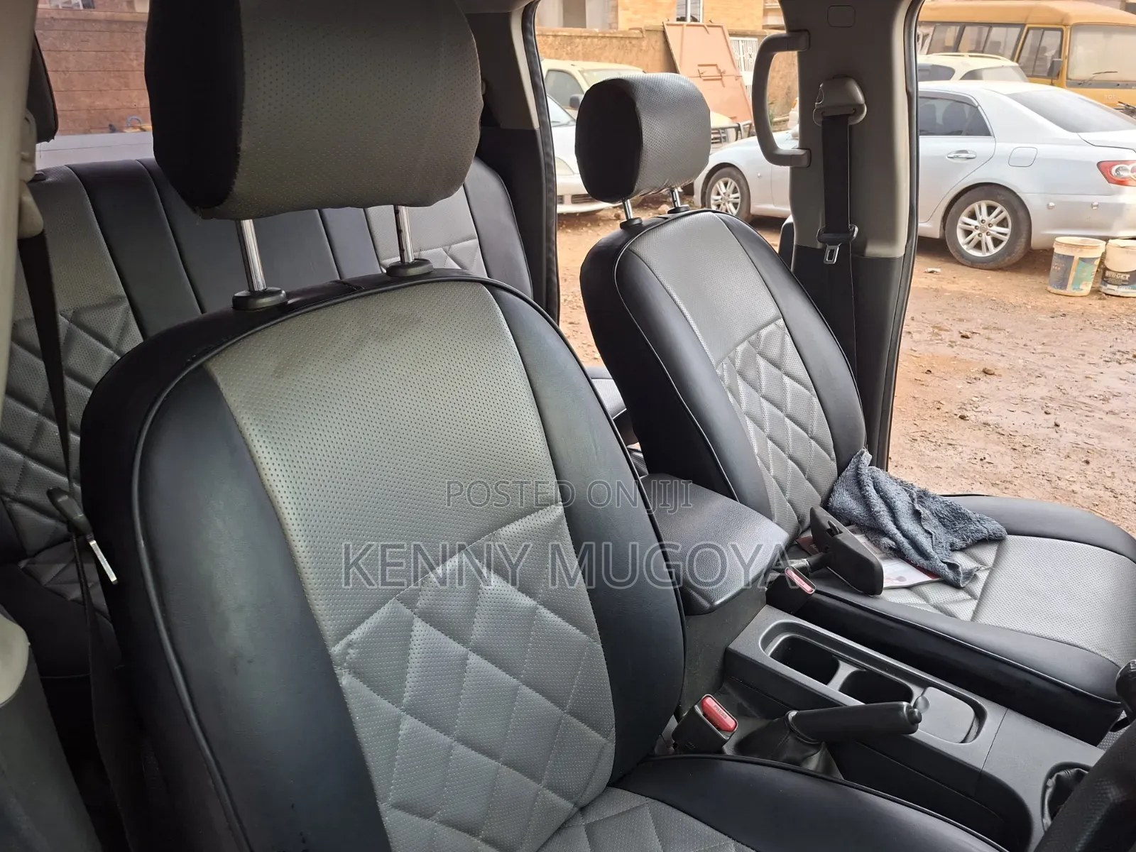 Nissan Navara 2012 White