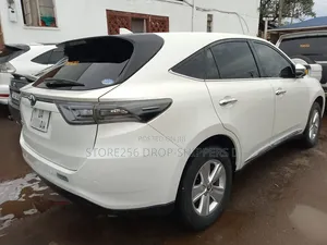 Toyota Harrier 2.0 2015 White