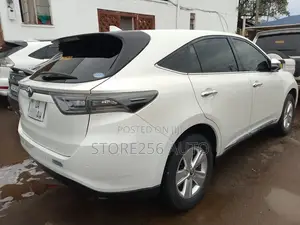 Toyota Harrier 2.0 2015 White