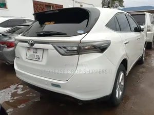 Toyota Harrier 2.0 2015 White