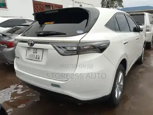 Toyota Harrier 2.0 2015 White