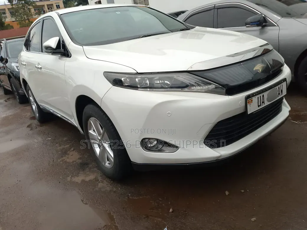 Toyota Harrier 2.0 2015 White