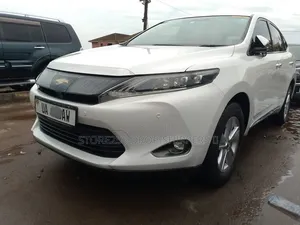 Toyota Harrier 2.0 2015 White