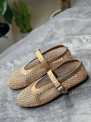 Elegant Net Closed Ladies’ Shoes
