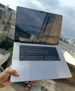 Laptop Apple MacBook Pro 16GB Apple M1 Max SSD 512GB