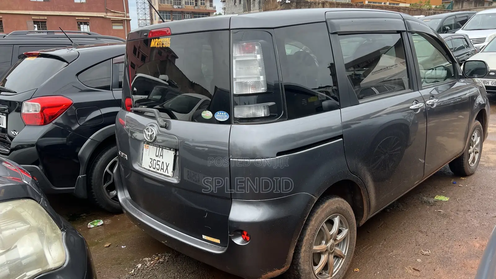 Toyota Sienta 2011 Gray