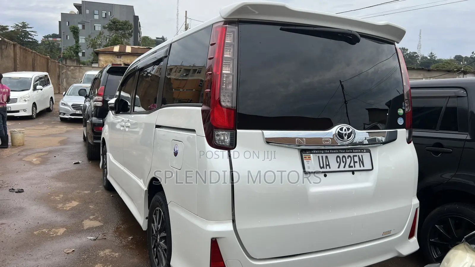 Toyota Noah 2014 White