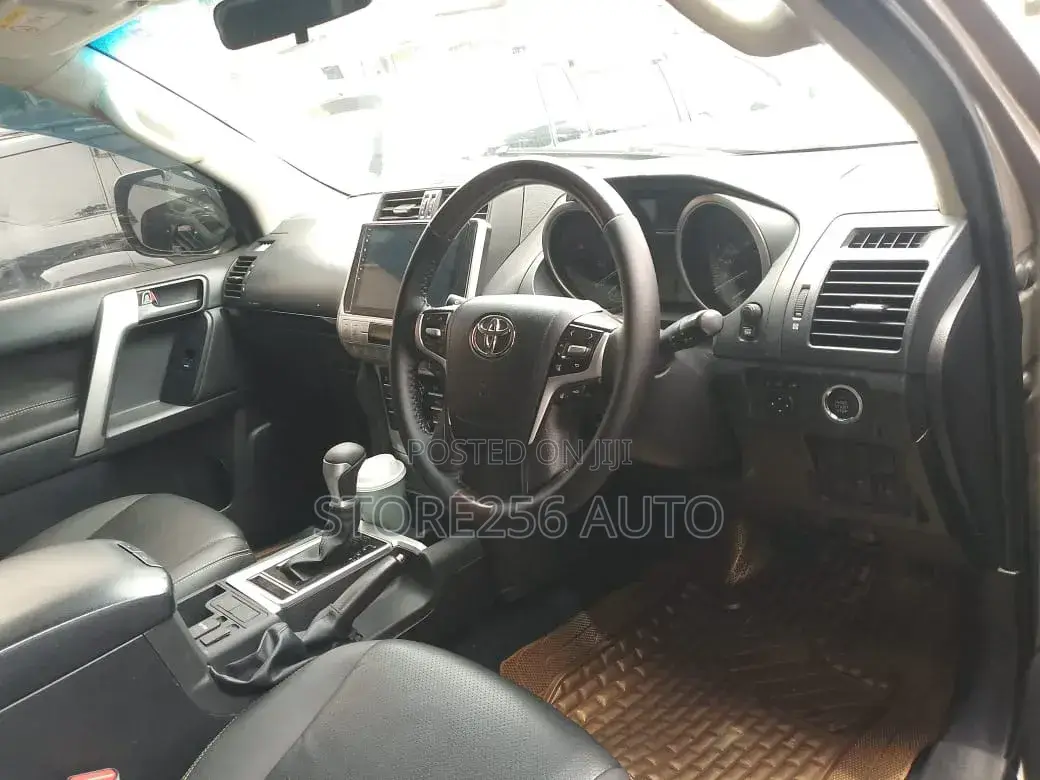 Toyota Land Cruiser Prado 3.0 D-4D (190 Hp) 7 seats 2016 Black