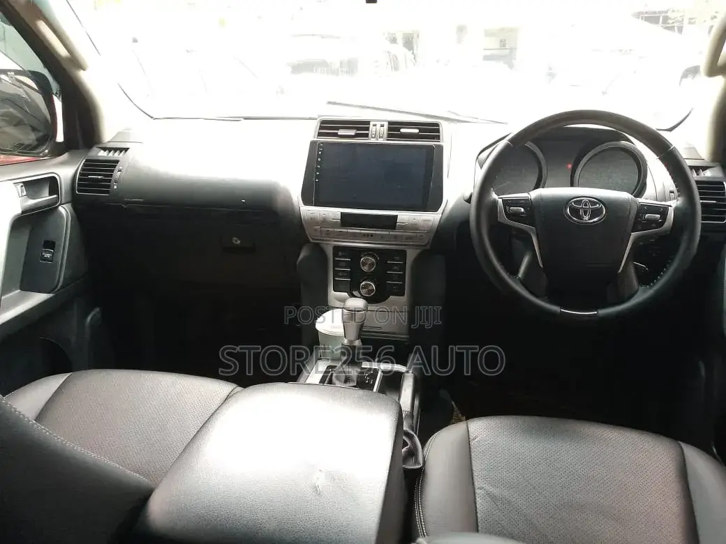 Toyota Land Cruiser Prado 3.0 D-4D (190 Hp) 7 seats 2016 Black