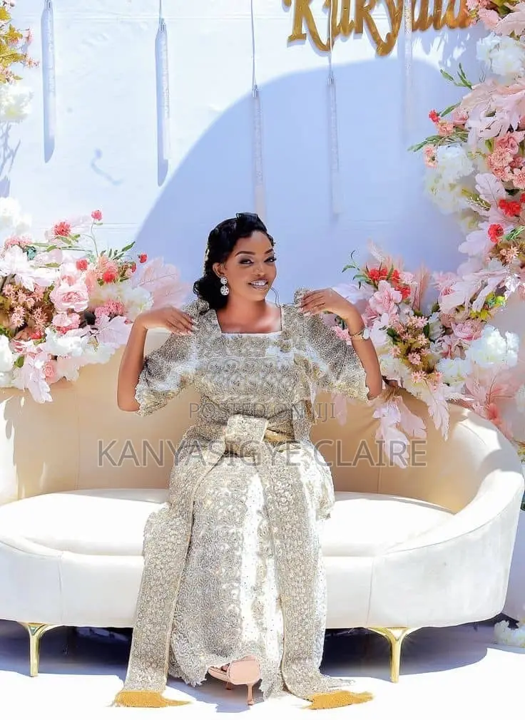 Introduction Decor