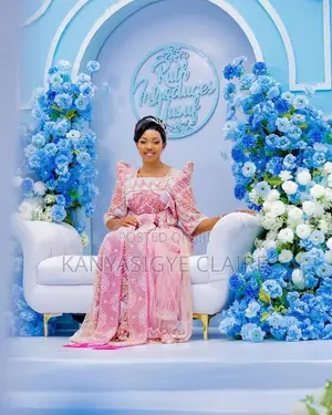 Introduction Decor