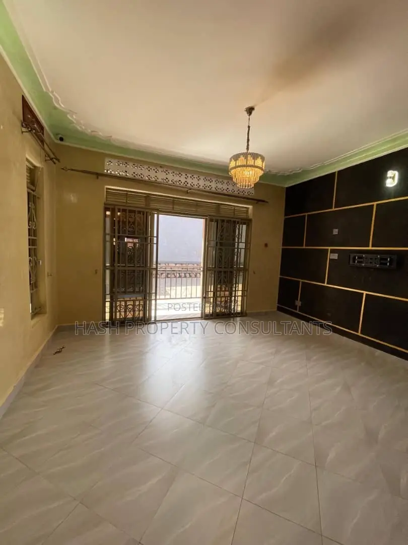 4bdrm House in Ptc, Makindye for sale