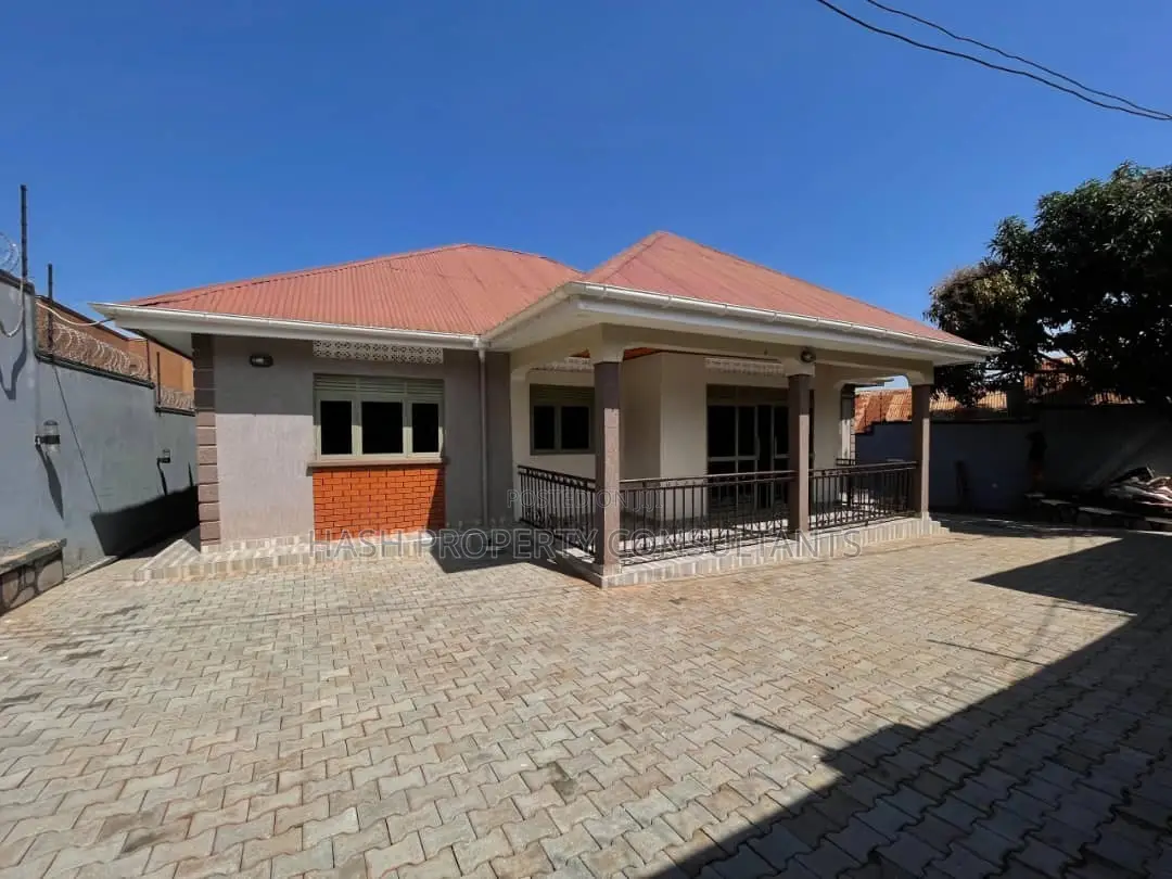 4bdrm House in Ptc, Makindye for sale