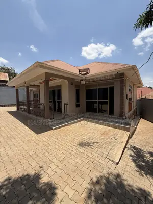4bdrm House in Ptc, Makindye for sale