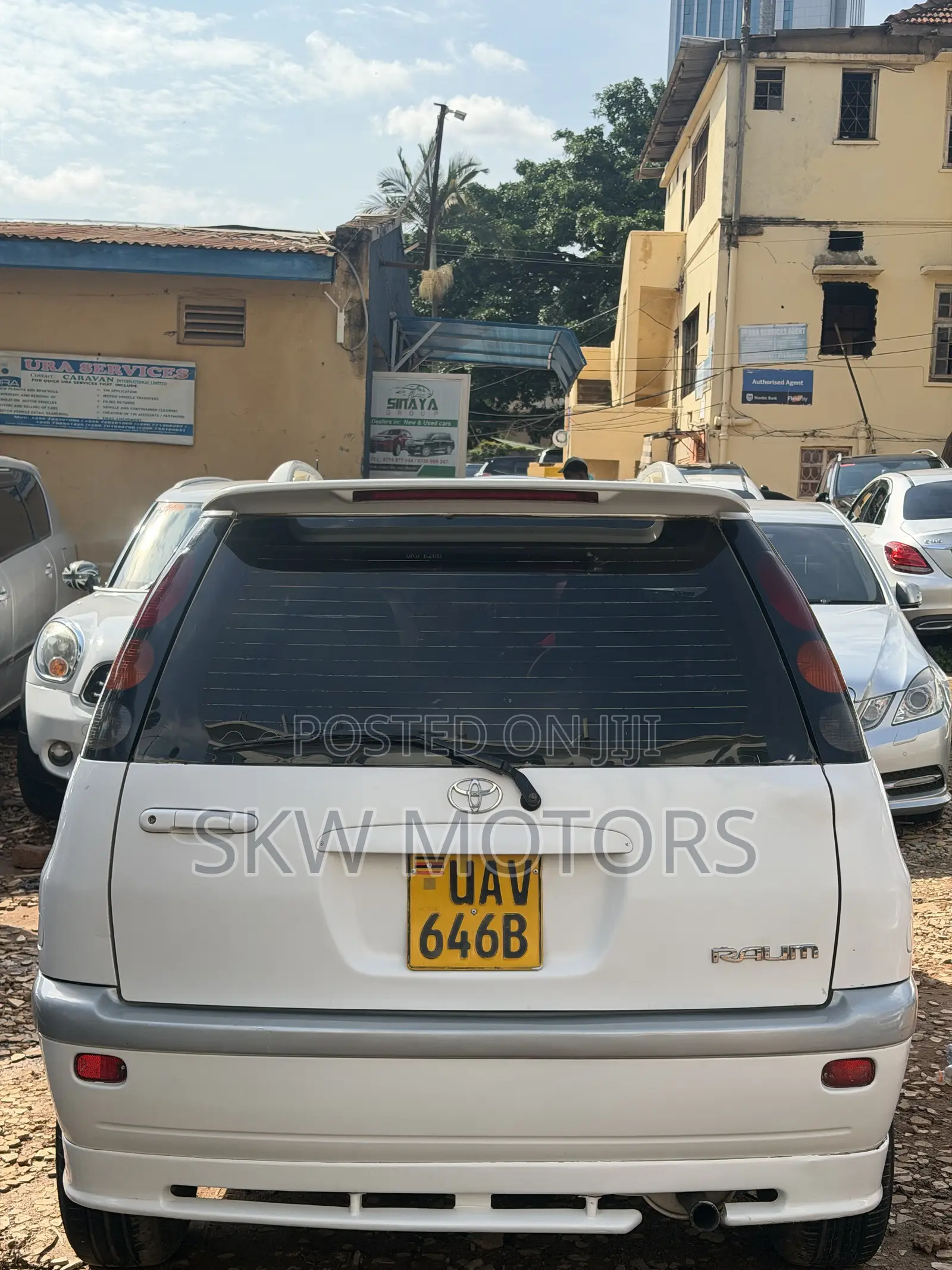 Toyota Raum 1999 White