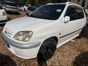 Toyota Raum 1999 White