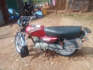 Bajaj Boxer 2017 Red