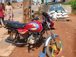 Bajaj CT 125X 2023 Red