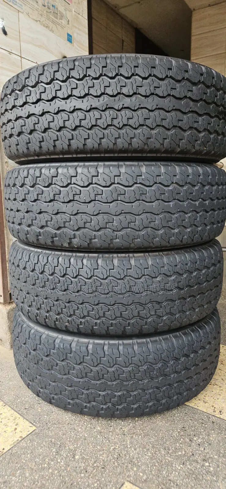 275/70r16 Dunlop Grandtrek Tyres