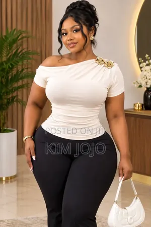 Amasng Ladies Tops