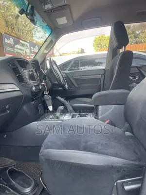Mitsubishi Pajero 2006 Silver
