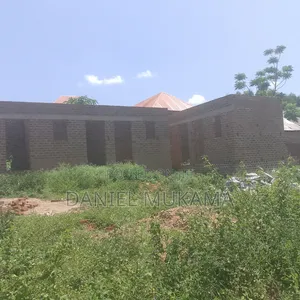Land With Incomplete Room Structures