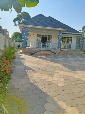 3bdrm House in Division A for sale