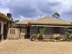 4bdrm House in Division A for sale