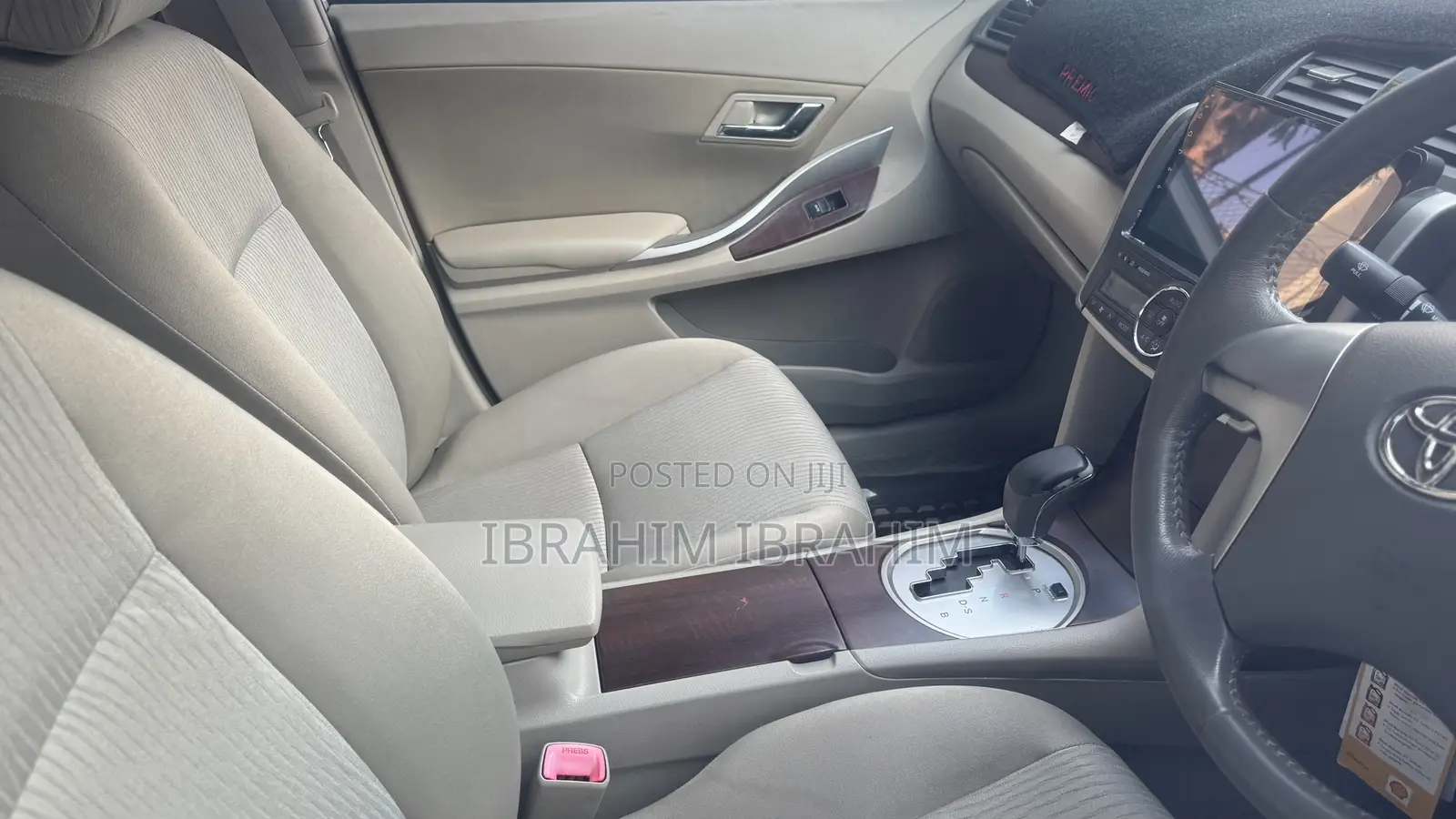 Toyota Premio 2011 Silver