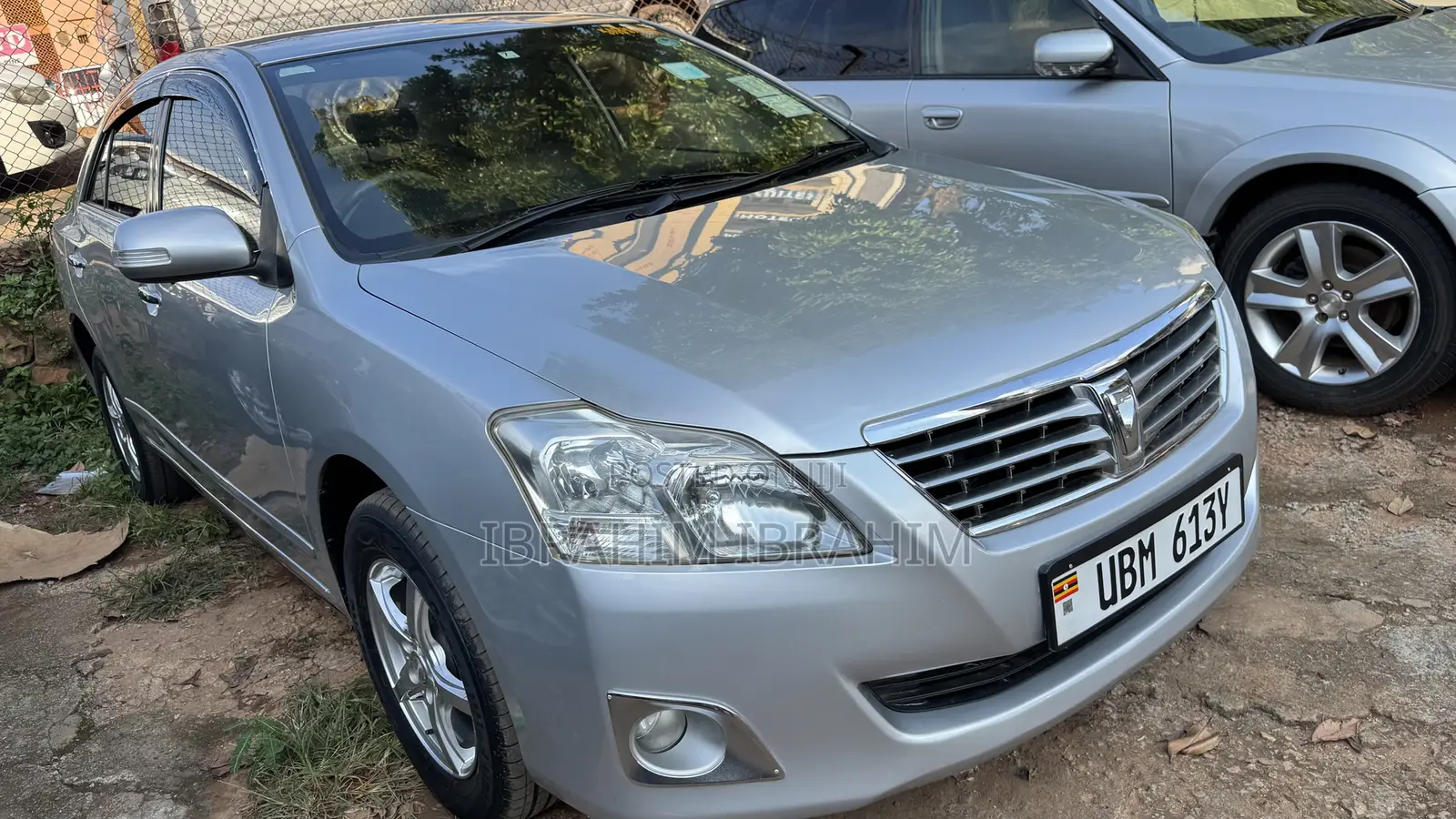 Toyota Premio 2011 Silver