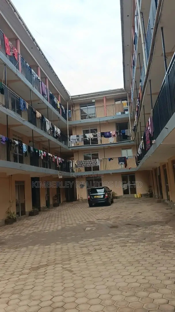 20bdrm Block of Flats in Division A for sale