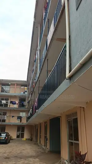 20bdrm Block of Flats in Division A for sale