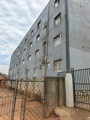 20bdrm Block of Flats in Division A for sale