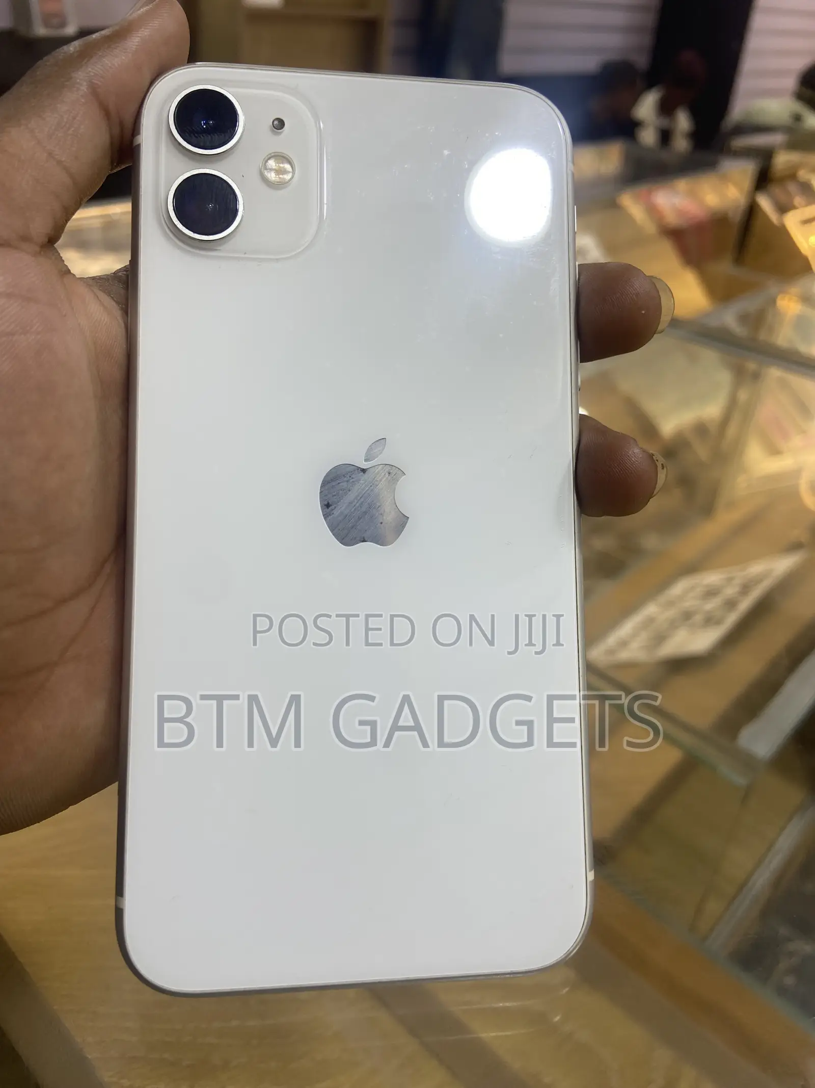 Apple iPhone 11 64 GB White