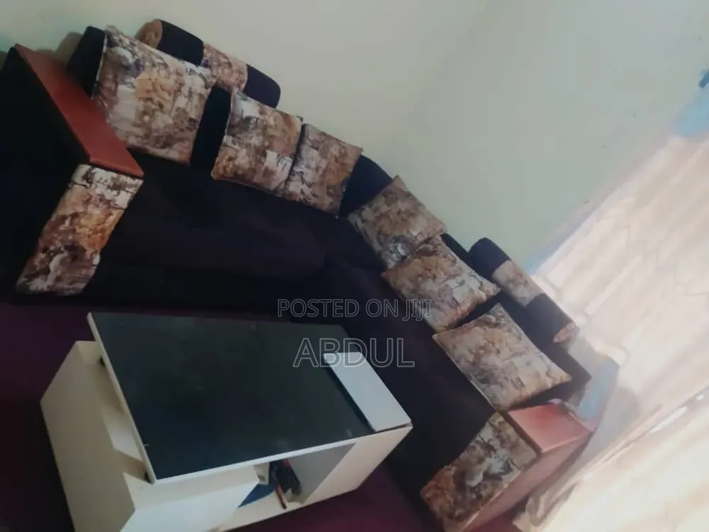 5 Seater L.Sofa With Cushions