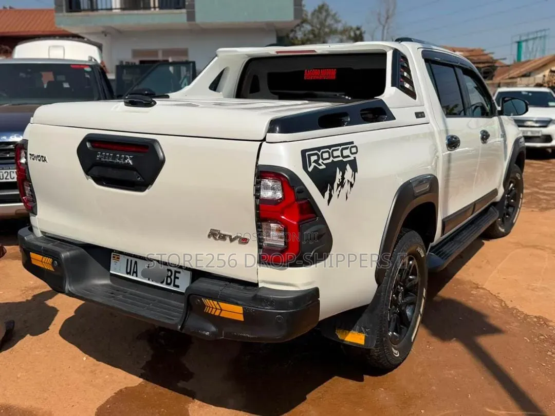 Toyota Hilux Revo Double Cab Deisel 2.8 AWD 2020 White